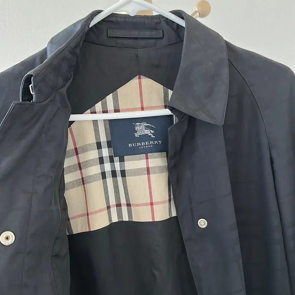 vintage Burberry trench sz 2